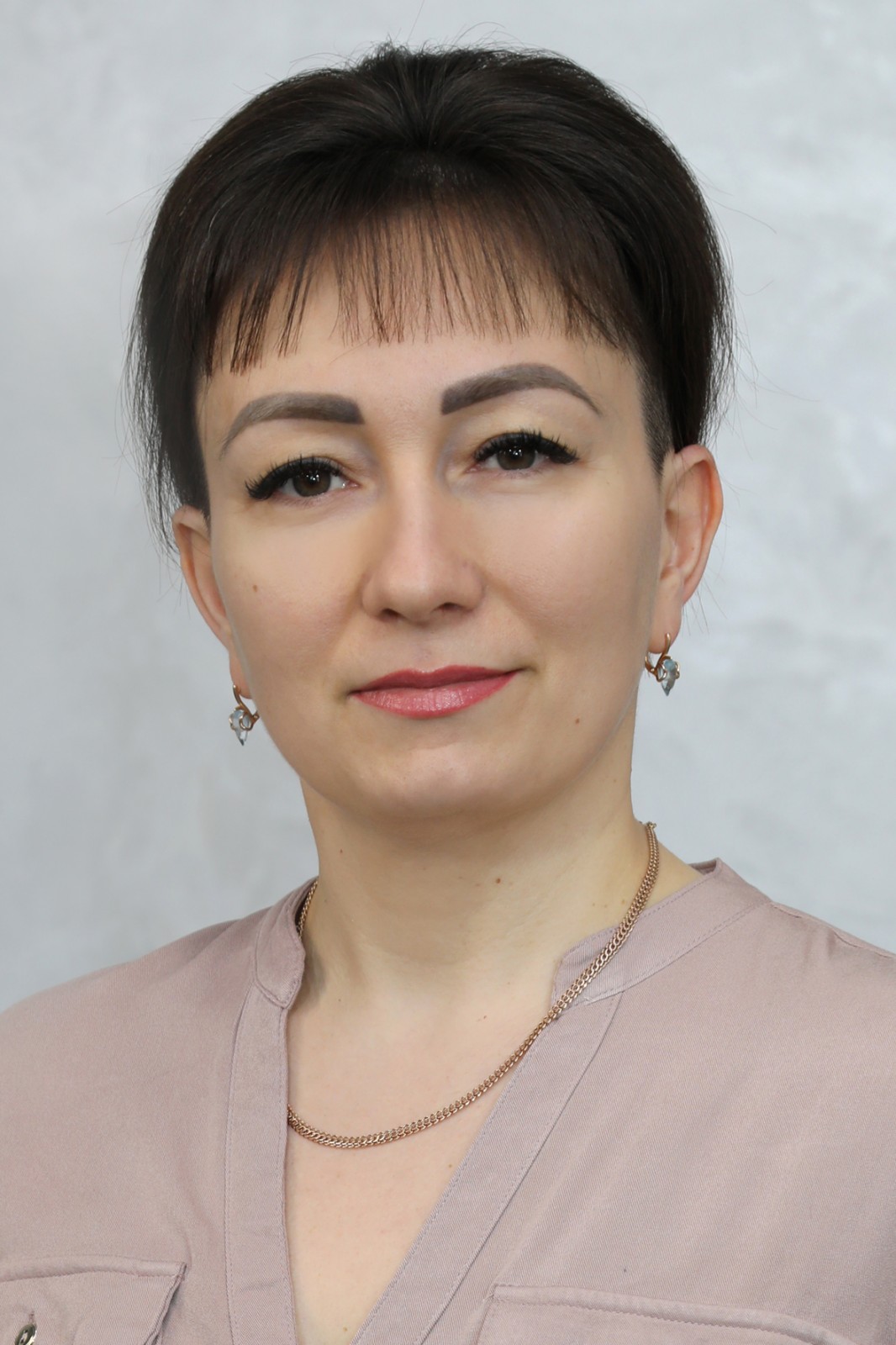 Искандирова Зарема Леонидовна.